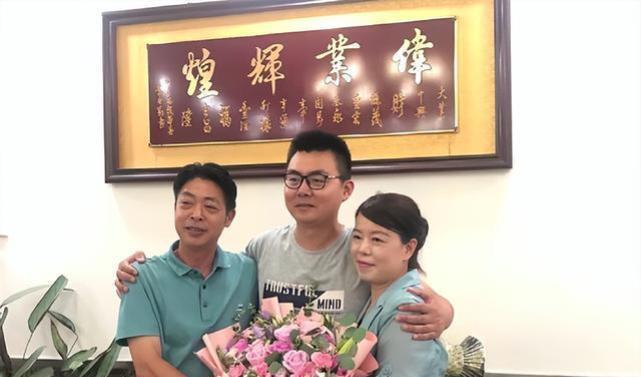 |胡鑫宇案和二八案相似，田静避风头，谁干掉的田家？许敏早该断舍