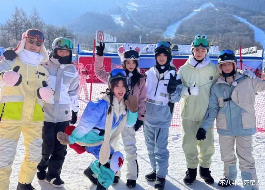 娱乐圈|开年来,娱乐圈最安静的周末,近500位明星默哀,13档综艺停播