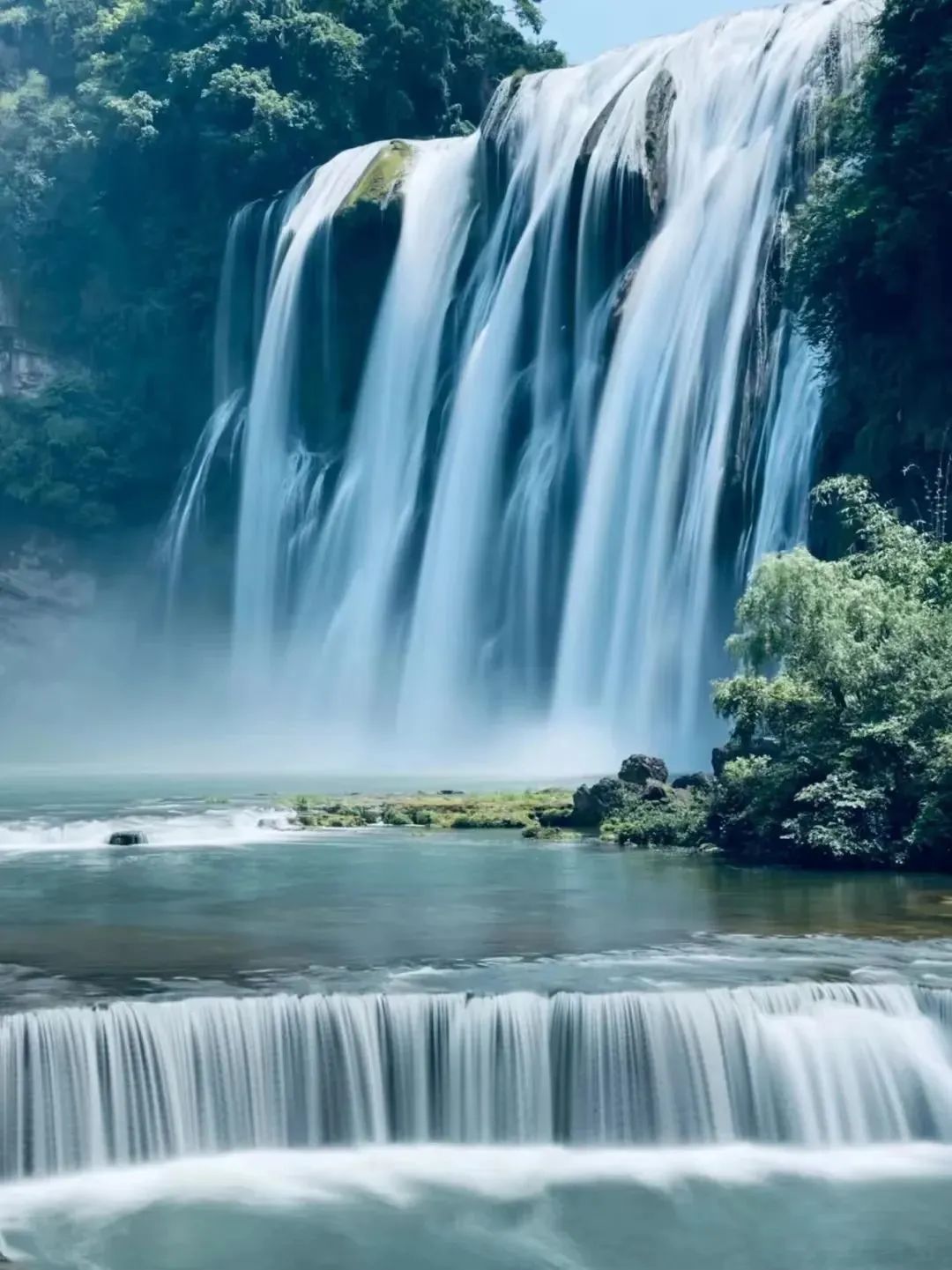 贵州|机票低至¥200,比九寨更惊艳,这座夏日23度的中国凉都,嗜酸又爱辣!