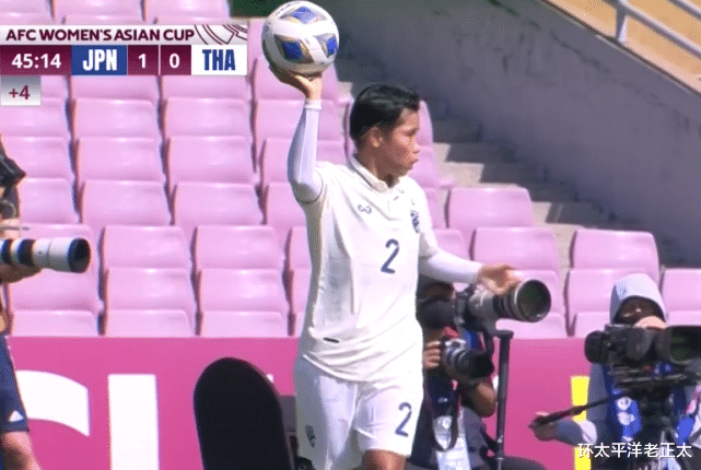 中国女足|7-0！女足亚洲杯惨案，32岁球星大四喜，中国女足半决赛PK日本队