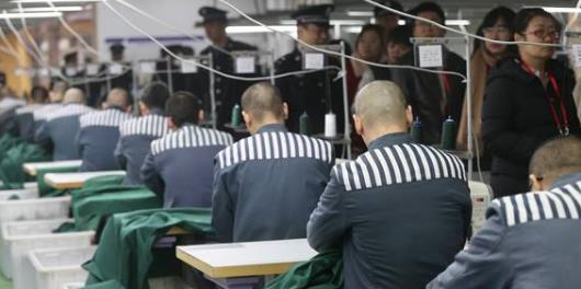 被判“无期徒刑”的人,每天在监狱里干些什么?不仅是劳动改造?