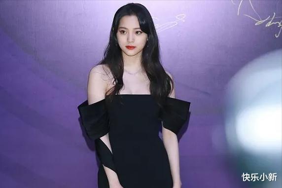 杨幂|杨幂的屁股、刘涛的牙、鞠婧祎的肩膀，明星还有什么是真的？