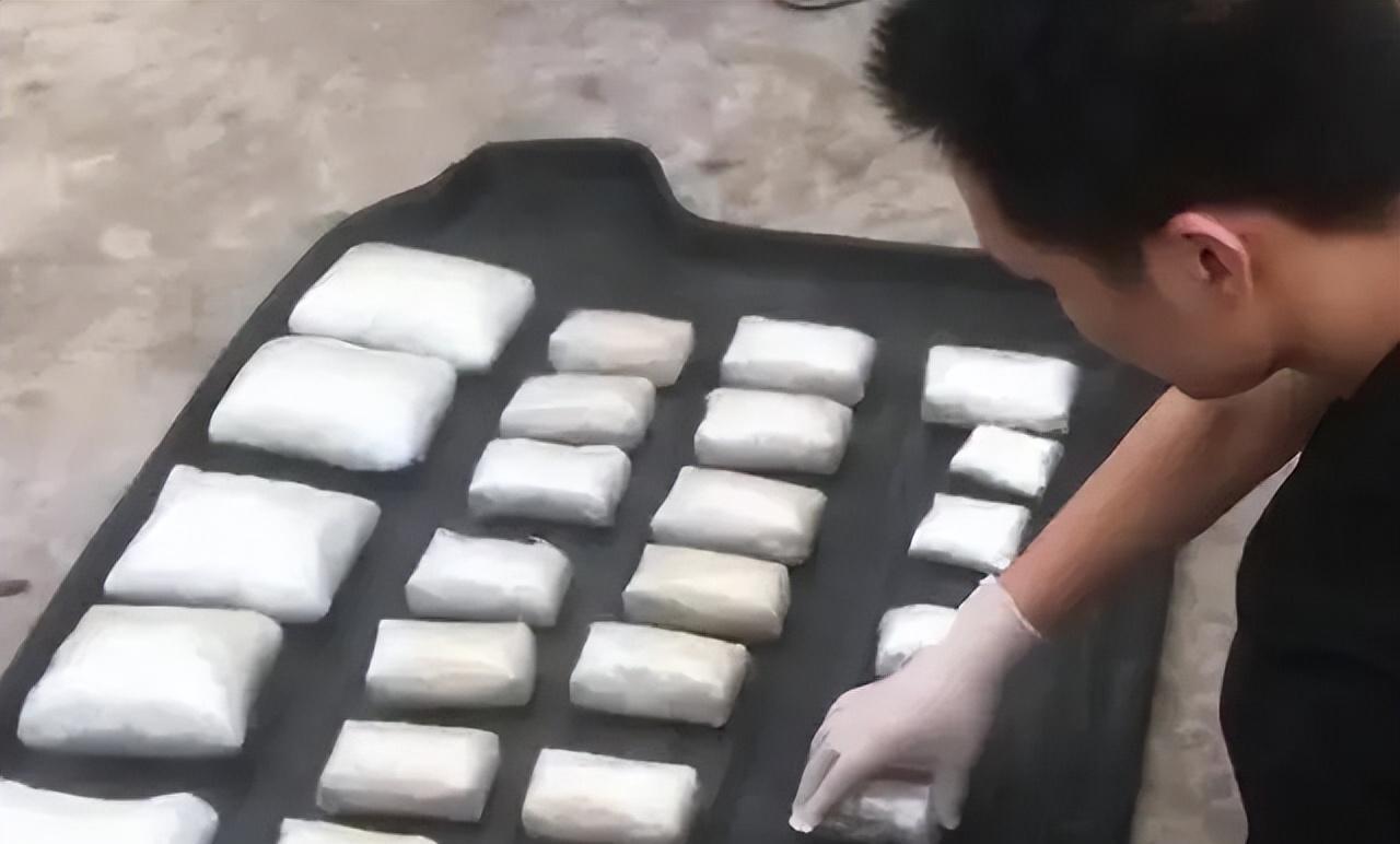 云南黑老大蒋家田,小学文化盘踞昆明十余年,为赚钱把全家拉下水