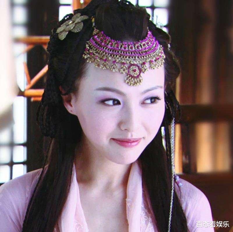 Angelababy|卿萱cp、霍糖党好难:男方吃软饭3年不拍戏,女方被杨颖欺负当女二