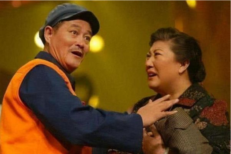 何庆魁|鬼才编剧何庆魁:58岁爱人离世,68岁妻子去世,风光背后有泪水