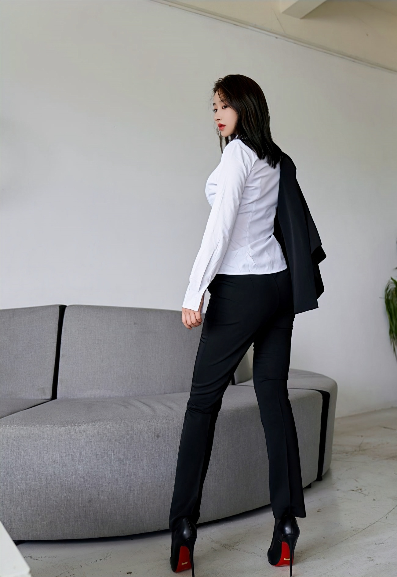 求职|女人不管身材有多好，穿长裤一定要记住这一点