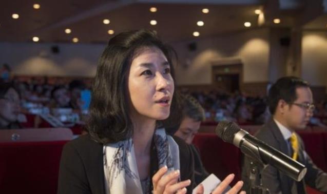 张璐|外交部女神张璐升职，集颜值与实力于一身，这才是年轻人该追的星