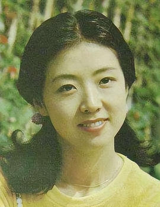 王伯昭|殷新：与“白龙马”结婚，因拍戏无法生育被抛弃，嫁外国人终幸福