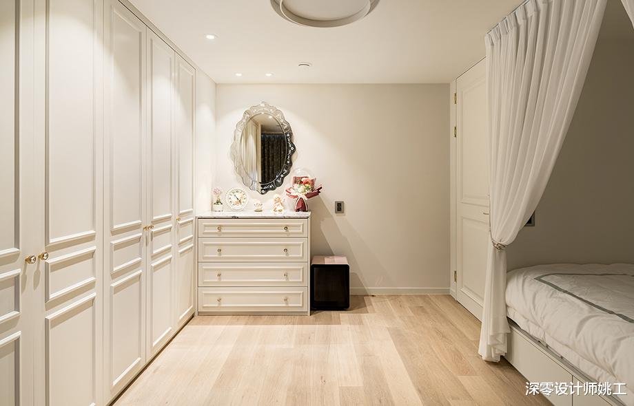 重装后的200㎡二手房,客餐厨一体,白到发光,效果堪称“整容”