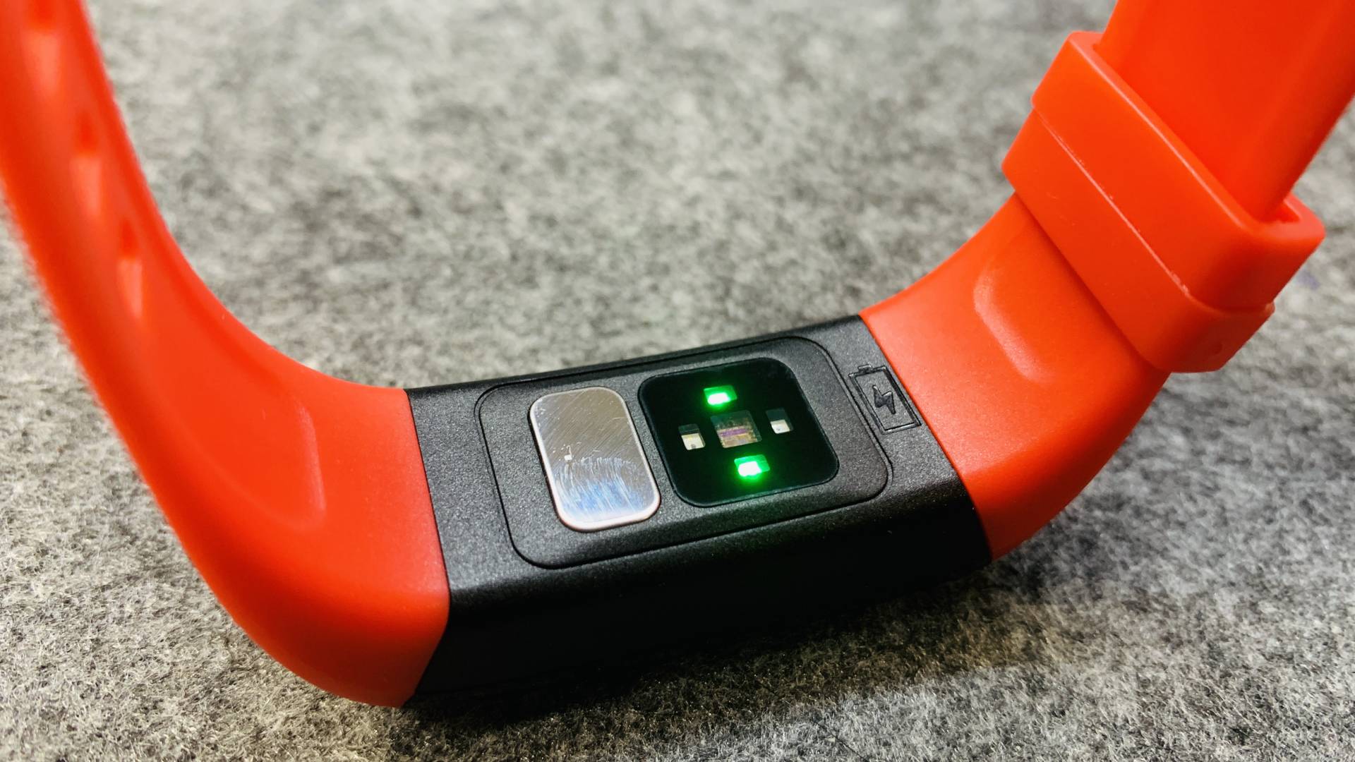 智能手环|今年618,入手Y1血压心电智能手环送爸妈