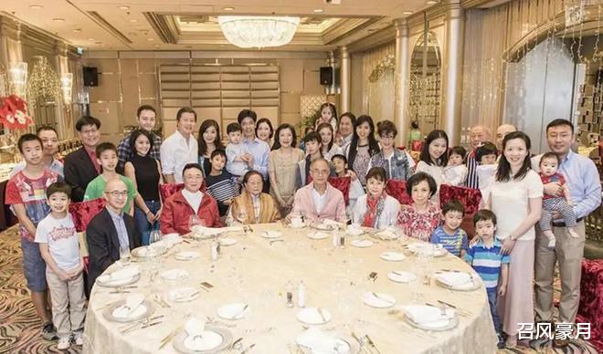 信托公司|103岁的杜莉君：名下资产过千亿，6个儿子都是富豪，晚年却并不快乐