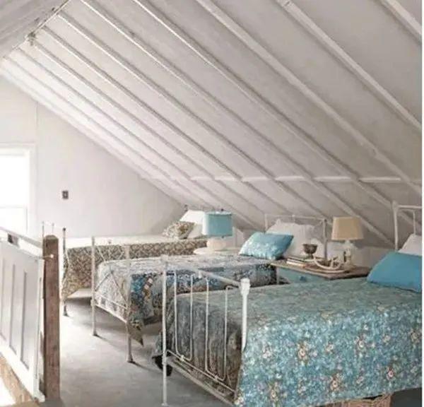 不顾家人反对买顶层，我把送的小阁楼改造好，楼下住户开始眼红了