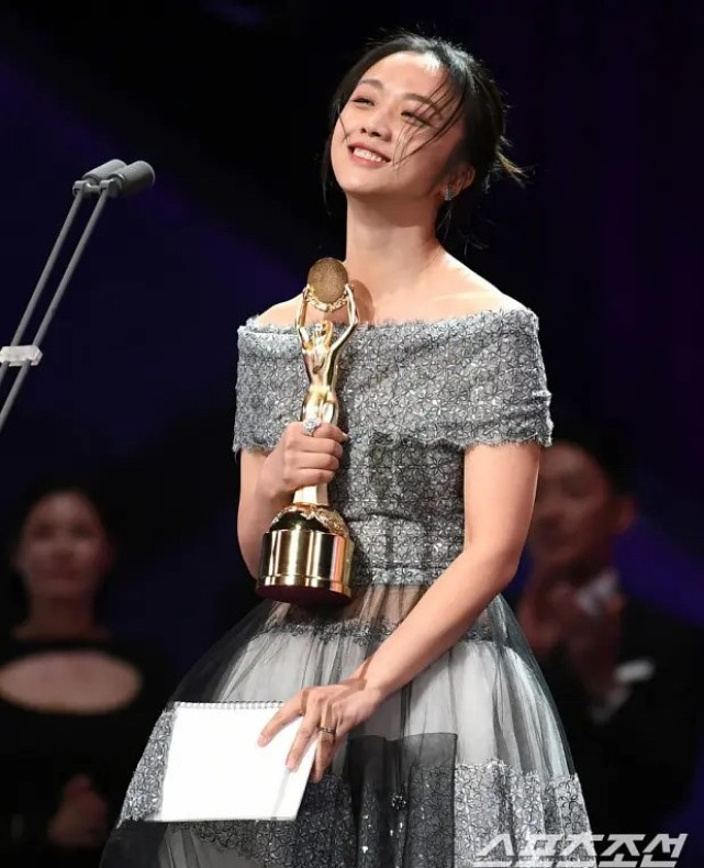 汤唯|大魔王凯特布兰切特获影后,颁奖典礼夸赞优秀女演员,包括汤唯