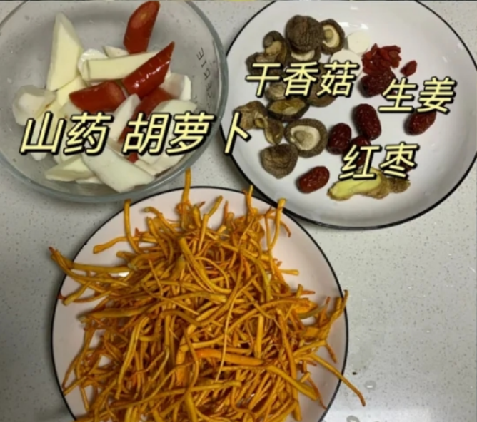 冬季，若不差钱，常给家人喝这汤，好喝不油腻，安稳度过冬天