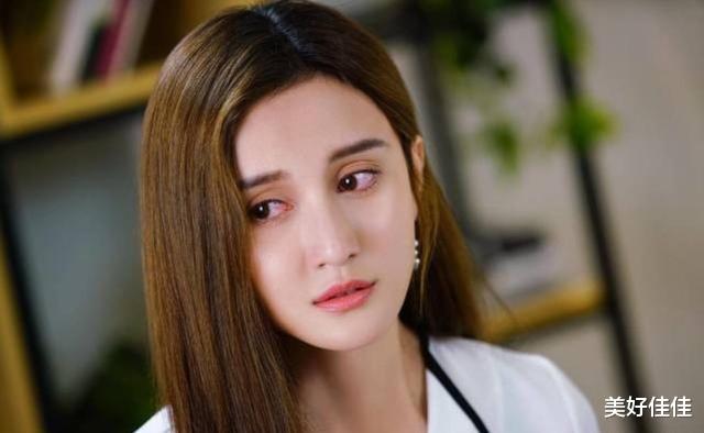 假日暖洋洋2|《假日暖洋洋2》：“琼女郎”同场比美，却被女配角抢了风头？