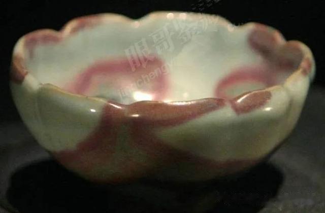 翡翠|贾宝国一真一假说瓷器(X143-仿钧窑带斑茶托)