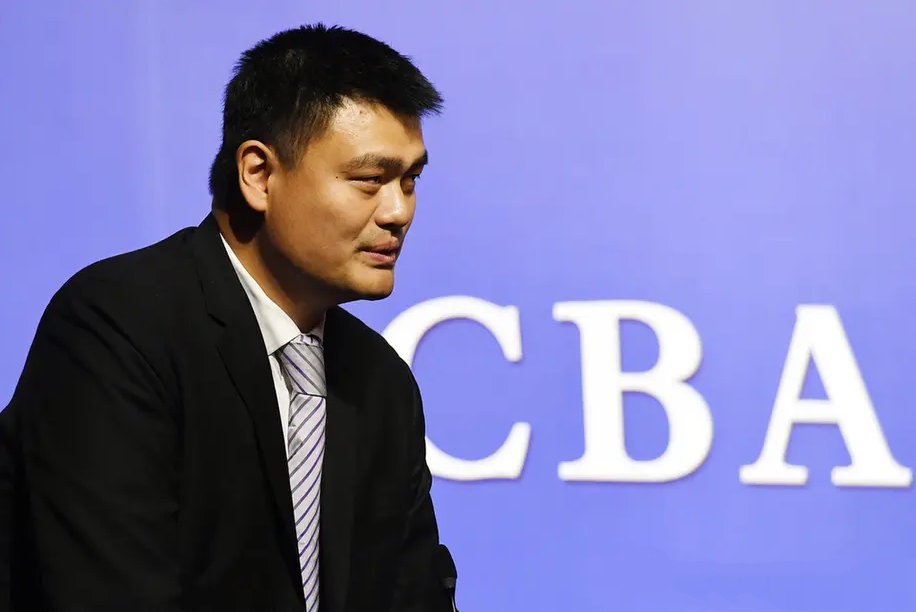 特松加|姚明管管吧！CBA第一渣男诞生，同时交往3女生，话费外卖都骗！