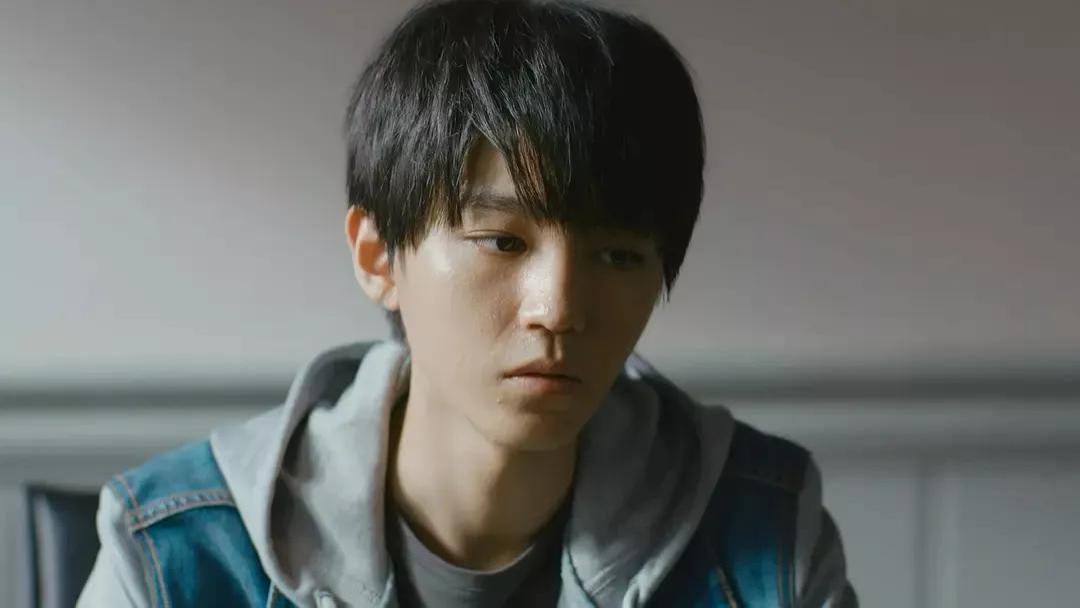 |王俊凯一年贡献3部爆款作，待映电影合作葛优，有望赶超队友登顶