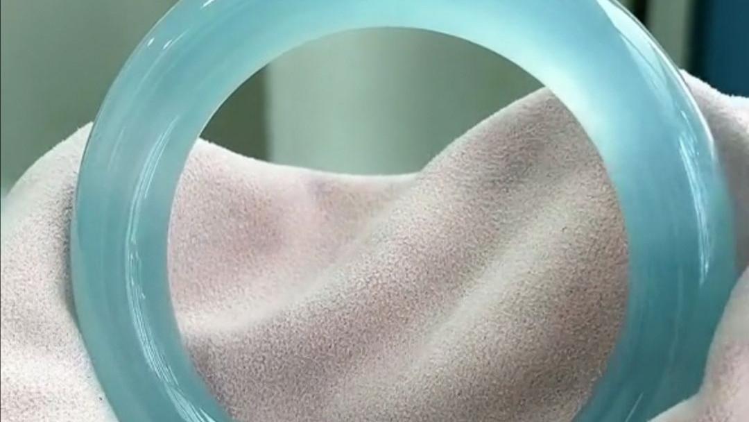 宝贝|蓝色翡翠是什么？