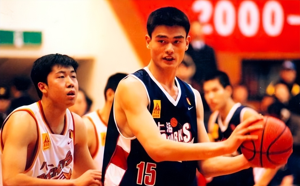 姚明|两位前NBA国际巨星或联手，打造跨国锦标赛，中国男篮可从中获益