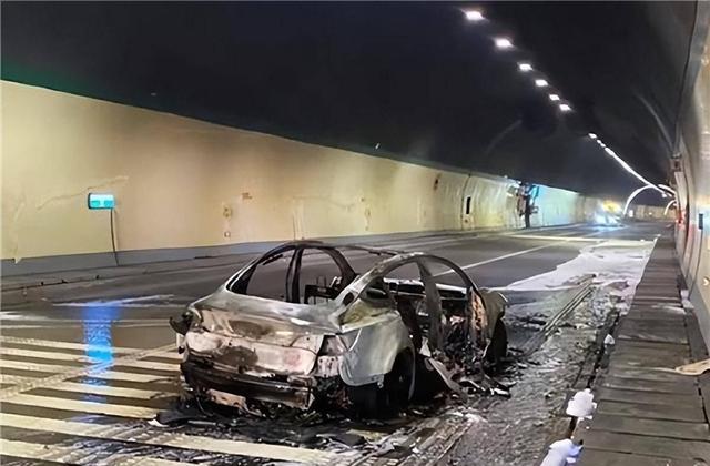 90天自燃640辆车,超越燃油车已是“笑话”,谁还会买电动汽车?