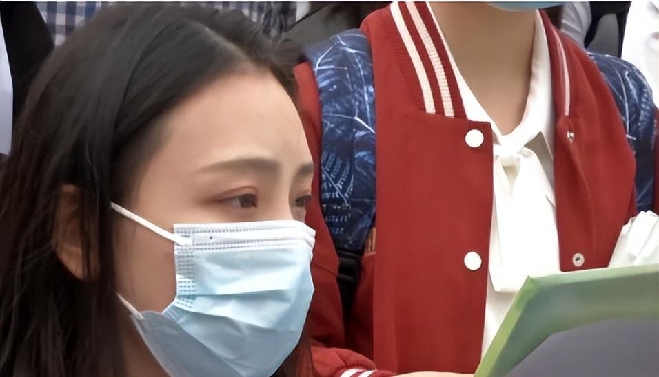 C罗|江苏一中学起薪40万招聘教师,看到要求后,网友直呼打扰了