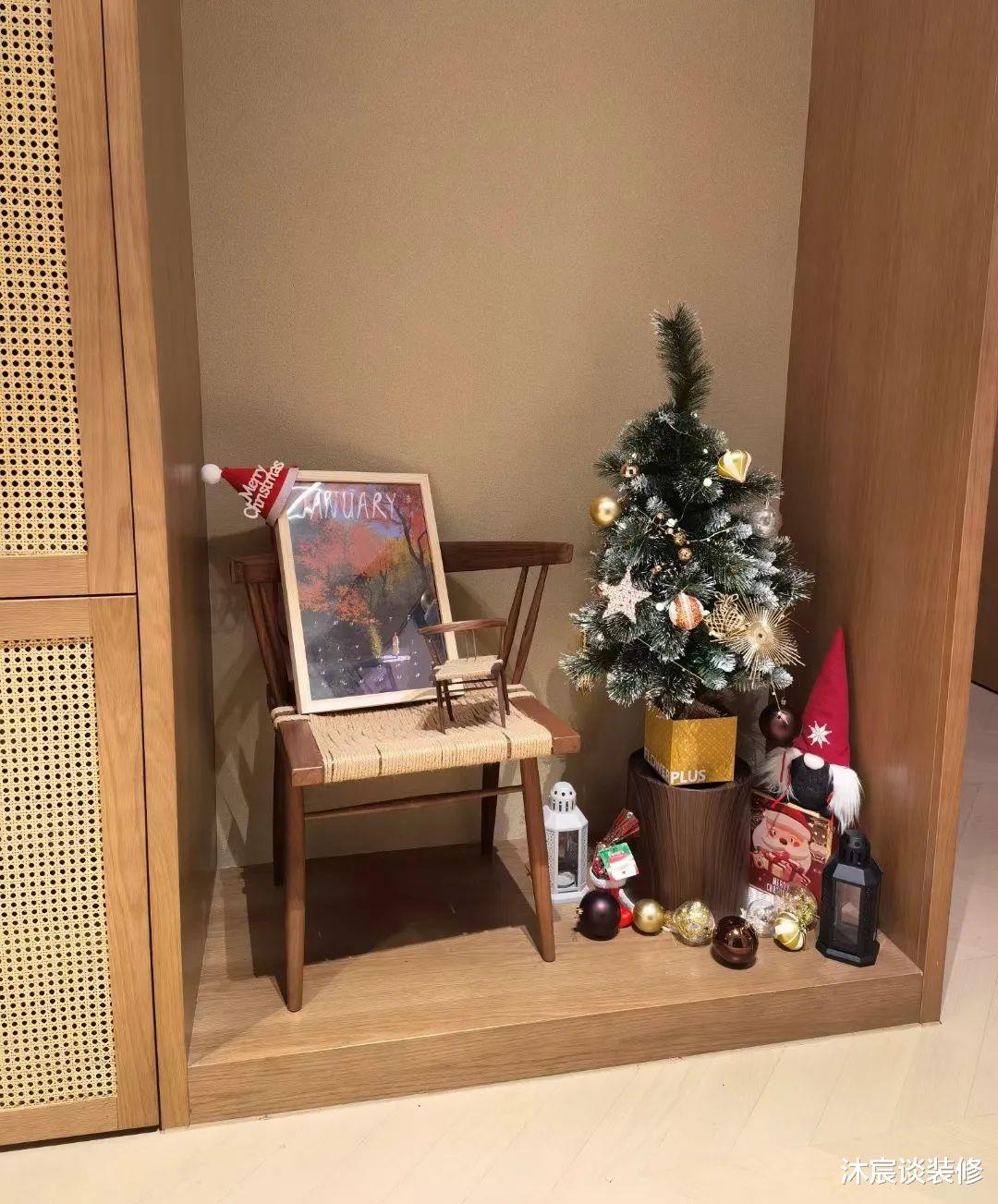 她花50W把150㎡装修好,客厅改成“横厅”很通透,朋友个个说好看