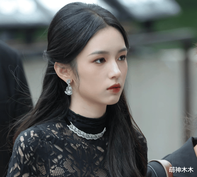 张小斐|张小斐的大牌、娜扎的高定、龚俊的百万珠宝,都无法拯救这场盛会