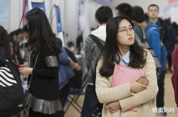 钟汉良|又一冷门事业单位招聘，工资是教师的3倍有余，却少有人报考
