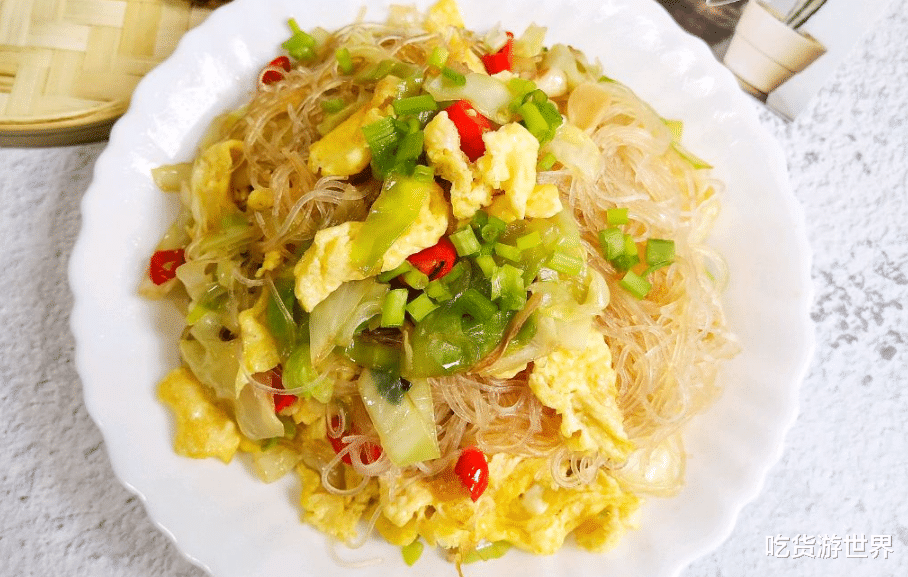 这5样是“天然润肠菜”，建议中老年：每天吃1次，开胃化食又解腻