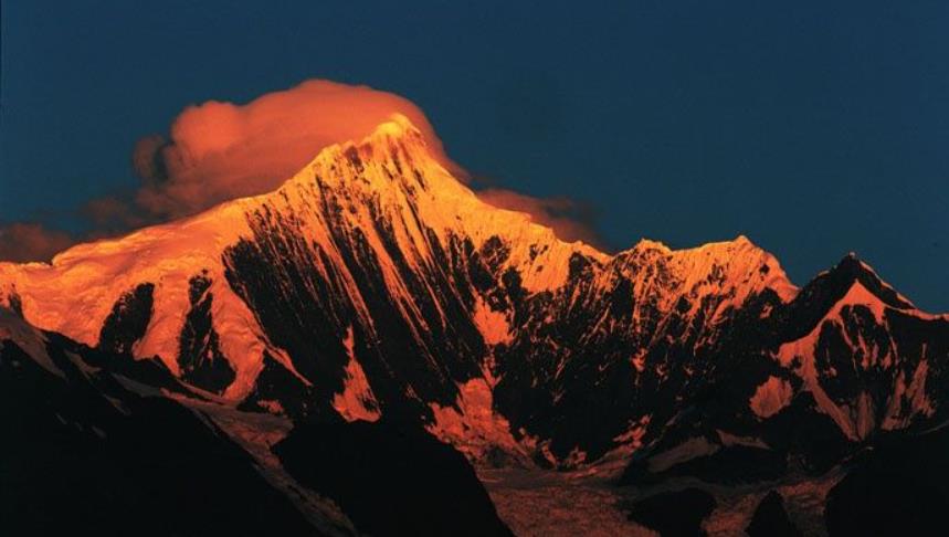 云南|云南“无奈”县城，自驾昆明需13小时，青砖碧瓦，宛若人间仙境