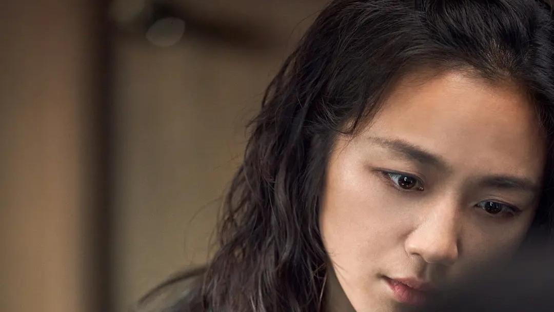 汤唯|恭喜！汤唯成为首位春史外国人影后，期待横扫韩国颁奖季