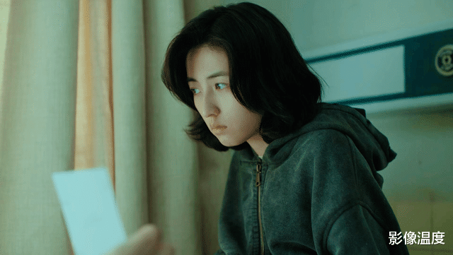 变色龙|犯罪悬疑剧《回家的女儿》首播:张子枫梅婷精彩对决,6大悬念引爆猜想!