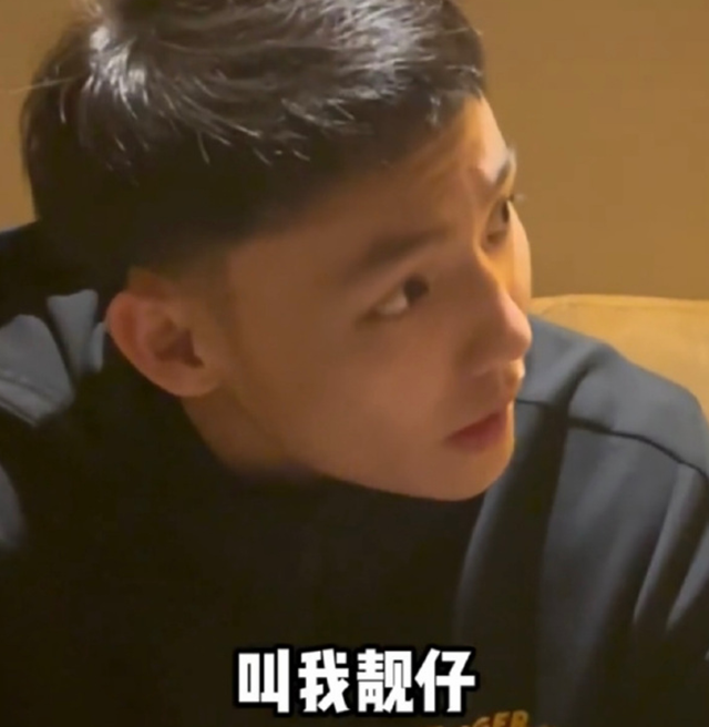 徐杰|快看！这就是我家中锋！徐杰大帽天津小外！杜指导高兴坏了：帽得好啊杰仔