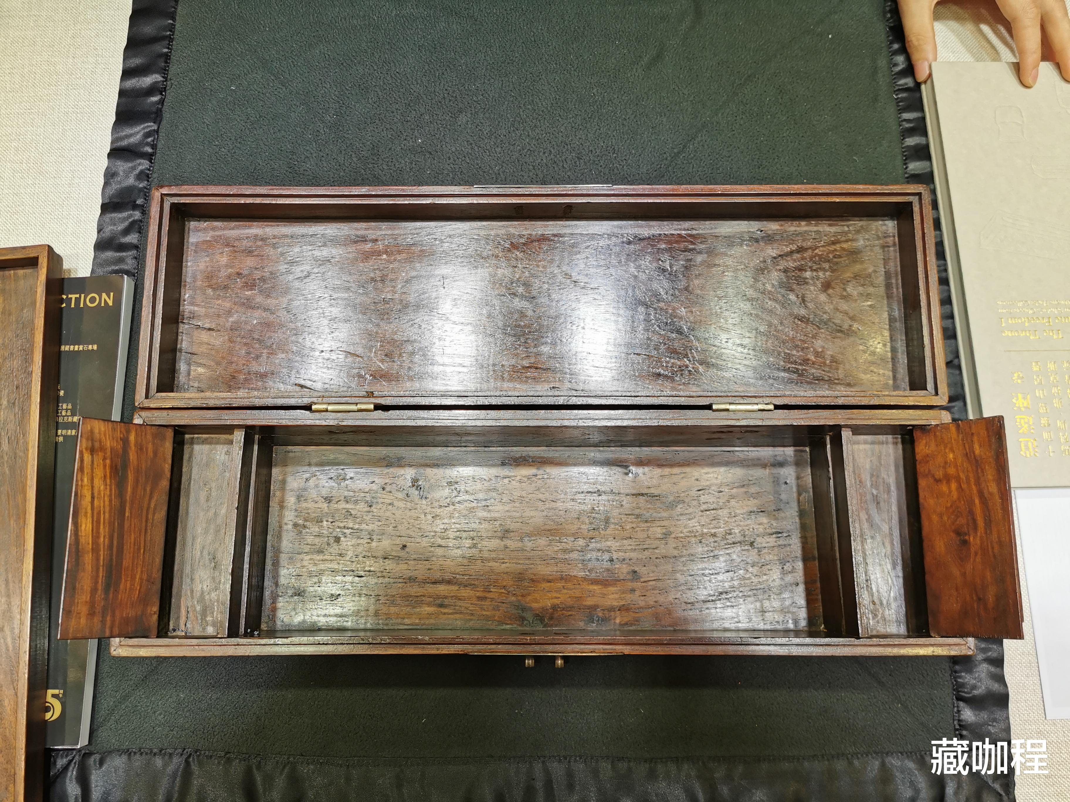 |侧室、浅屉一样不缺,黄花梨小轿箱穿带省去