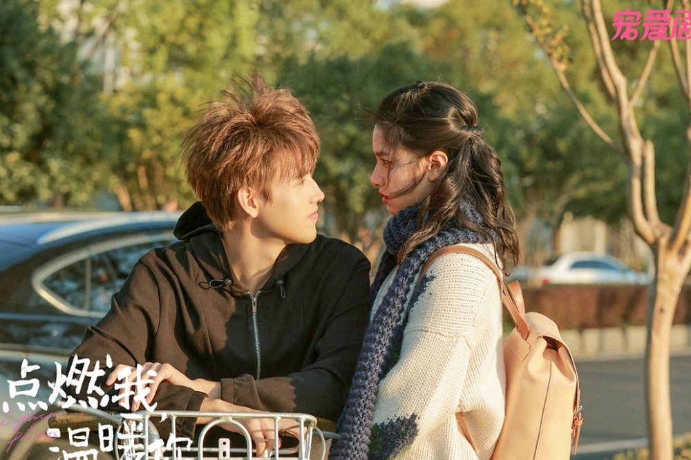 陈飞宇|陈飞宇、张婧仪《点燃我，温暖你》爆热恋花絮甜蜜藏不住，网喊：原地结婚