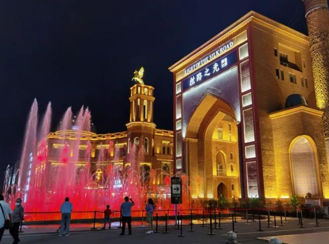 伊宁|伊宁这三个旅游胜地，你去过几个？