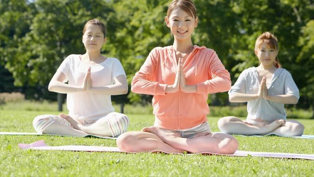 养生 不吃晚饭来养生的人,最后会怎样?医生:会有3种“结局”等着你