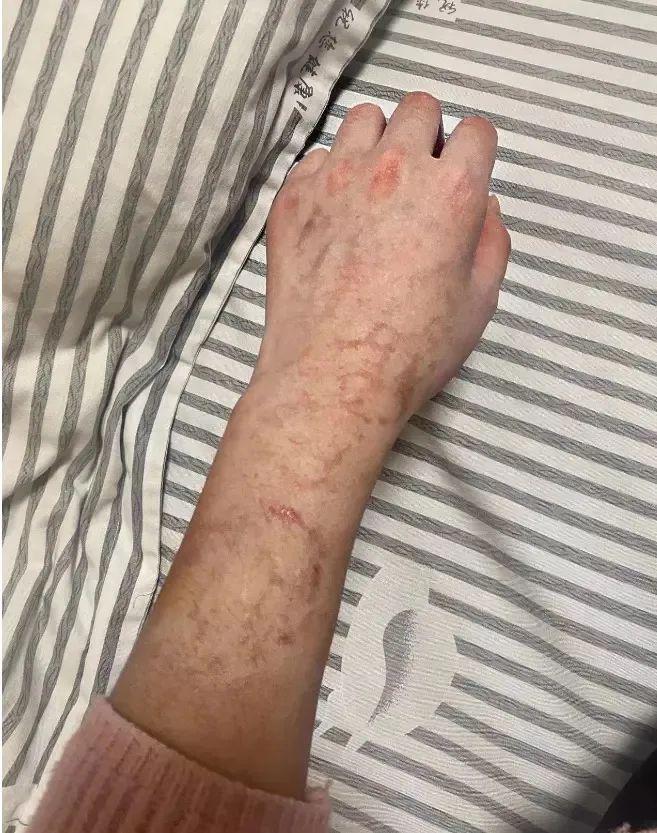 19岁女子遭陌生男拔舌抠眼?