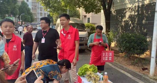 英特尔|不听人民日报劝告？阿里巴巴二进社区团购，这次更直接