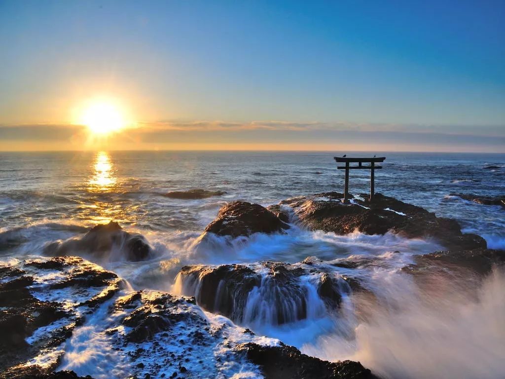 海边|一步神域，一步人间——日本特色“鸟居”简直美出了天际~