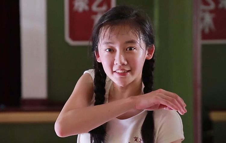 冯小刚|冯小刚说过“她永远红不了，更别说拿奖了，因为太能装”