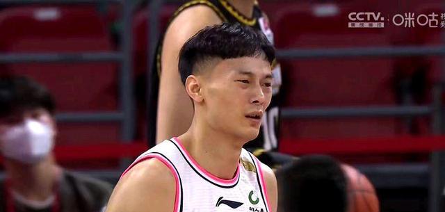 广东男篮|极限变阵！广东12-0打懵辽宁，赵睿14+6不可挡，汤神9+2爆发小宇宙