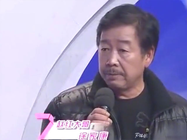 丈夫去世,妻子抛弃儿子离家出走10年,得知儿子有房了回家夺子