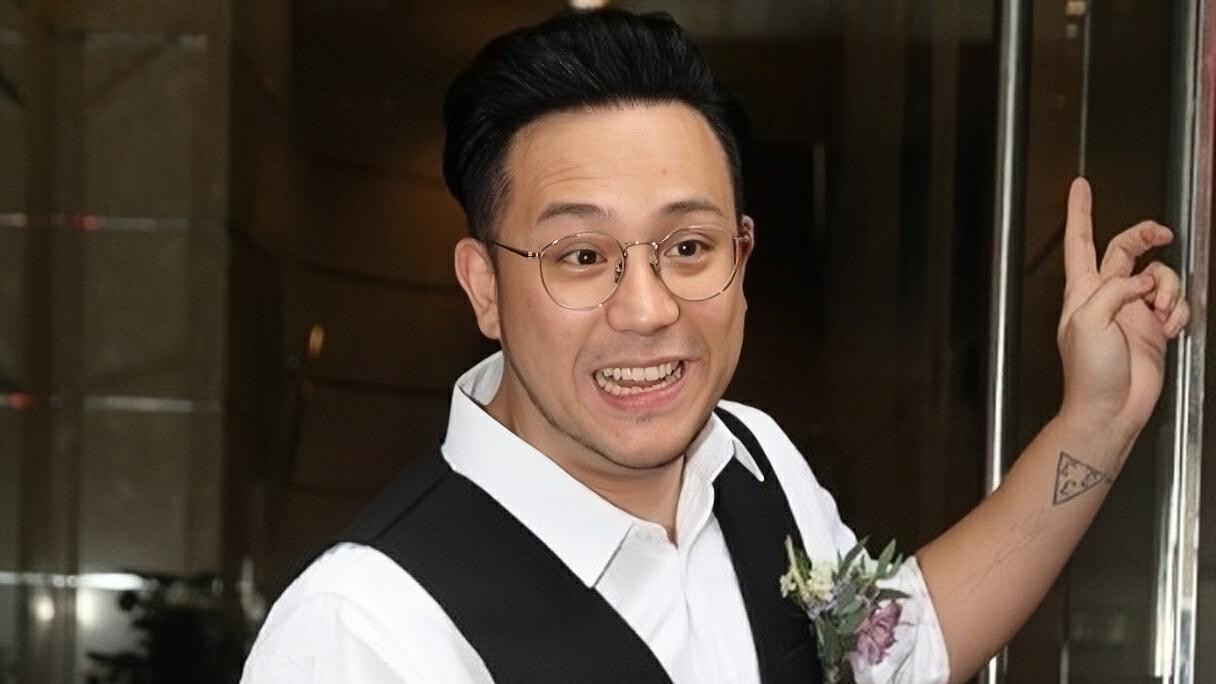张致恒|香港知名男星曝婚变！妻子发文暗示离婚，经济困难还四年抱仨