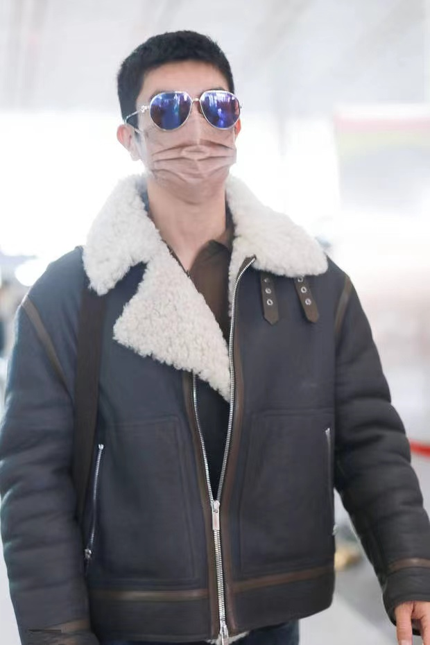 金鸡奖|众星齐聚金鸡奖:吴磊卷发吸睛、姚晨母女同框、杜江身旁无霍思燕