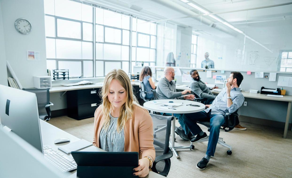 地铁安检|因工作能力强，被领导安排太多事，导致不堪重负，该怎么办？