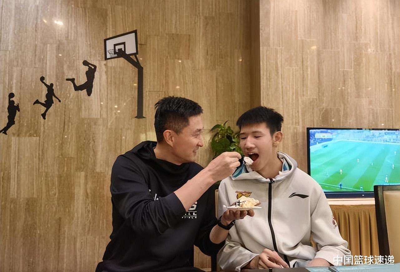 广东男篮|广东男篮后继有人，三大潜力锋线或进入一队，未来接班周鹏任骏飞
