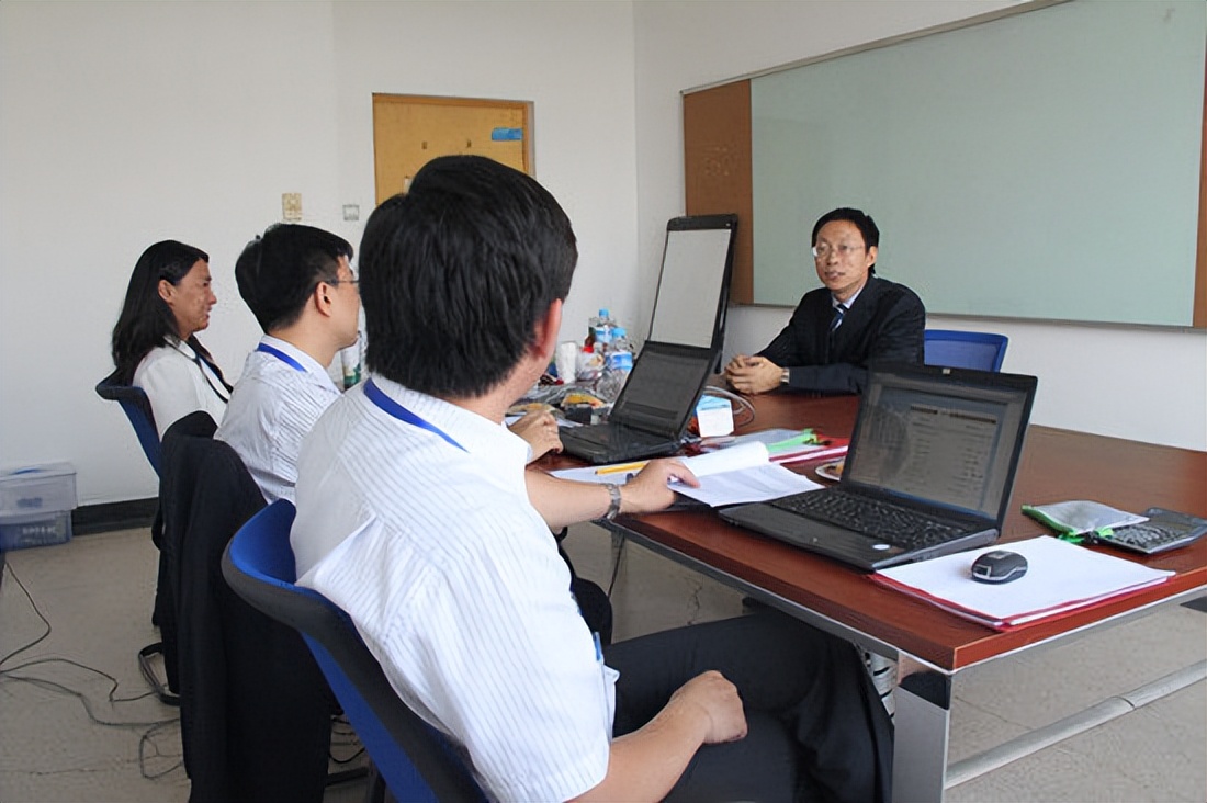 阎良|各行业真实学历占比出炉,大学生坐不住了,跟想象中高门槛不一样