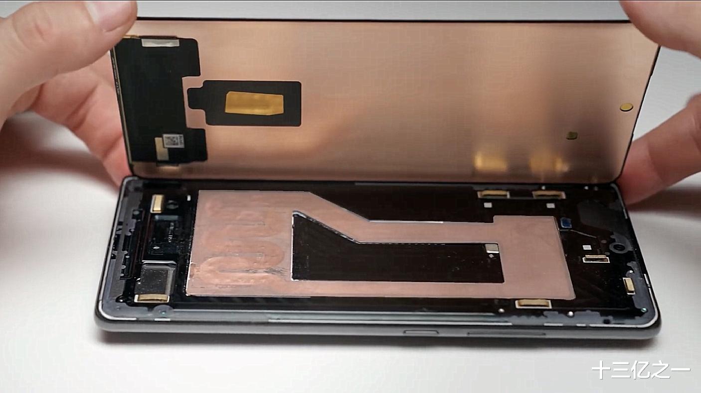 小米科技|小米12Ultra外观及部分参数曝光